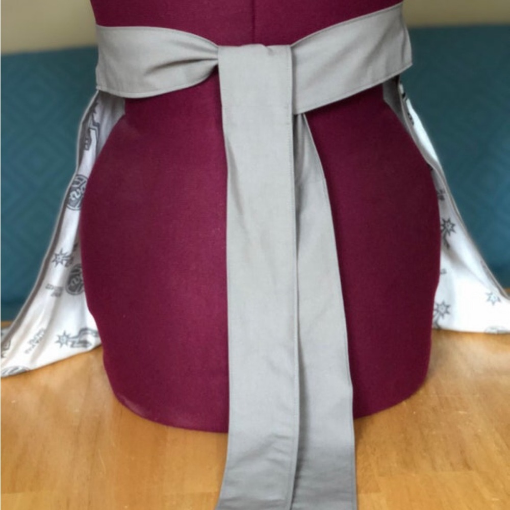 Handmade Spurs Apron - Picture 5 of 6